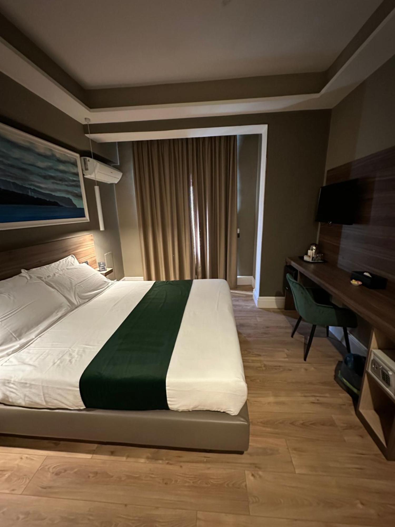 7Th Floor Suite Nápoly Kültér fotó
