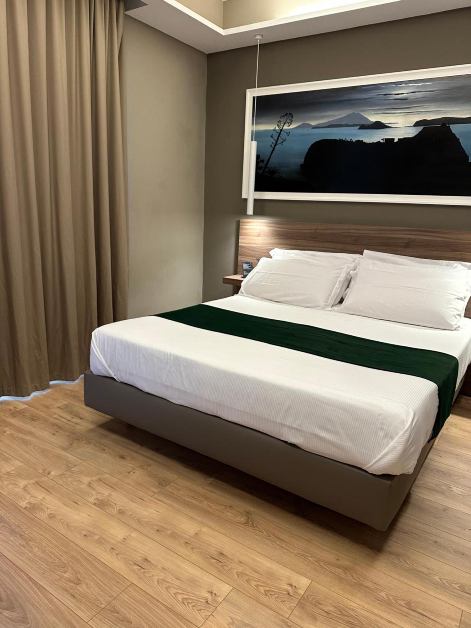 7Th Floor Suite Nápoly Kültér fotó