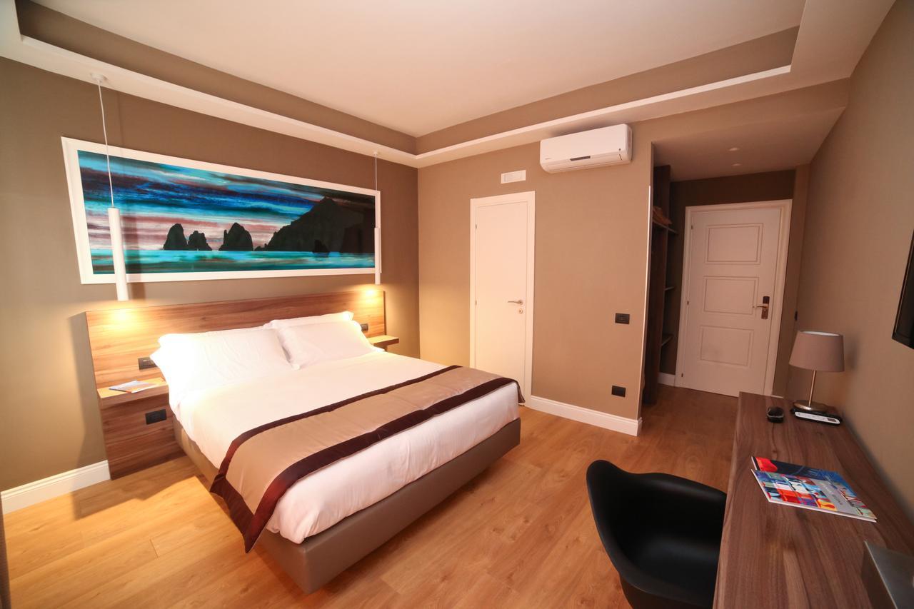 7Th Floor Suite Nápoly Kültér fotó