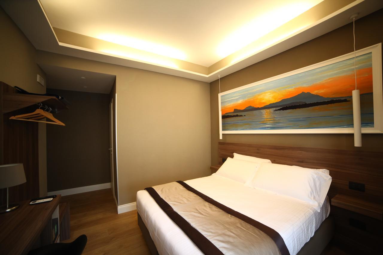 7Th Floor Suite Nápoly Kültér fotó